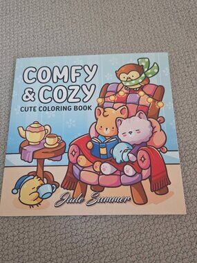 Comfy & Cozy Colouring Book